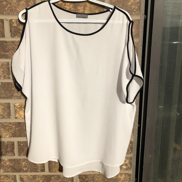 Vince Camuto Tops - Vince Camuto White Blouse